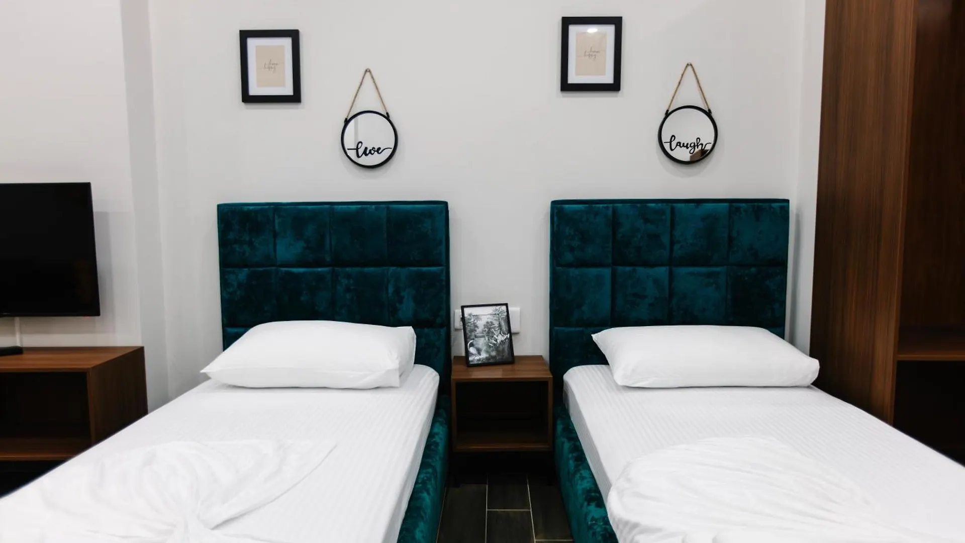 ***  Andor Luxury Hotel & Duplex Kryemedhej Albania