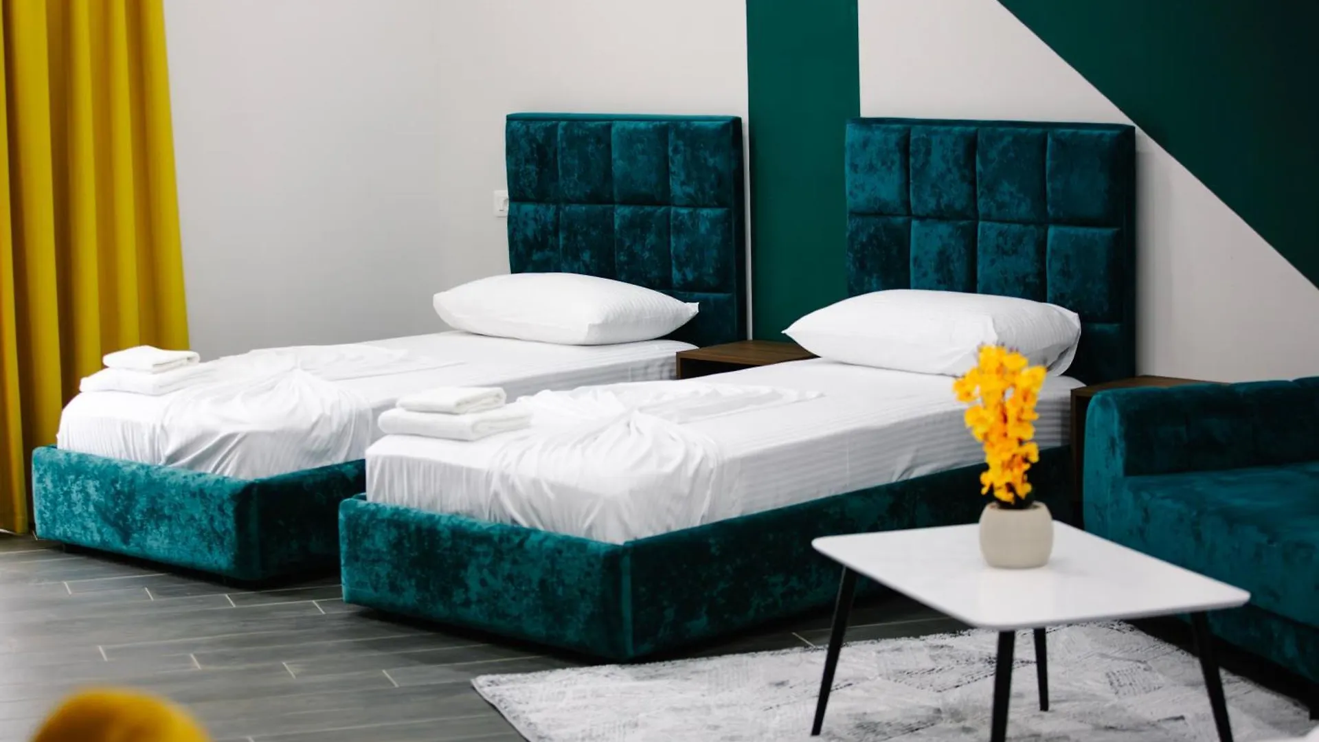 Andor Luxury Hotel & Duplex Kryemëdhej