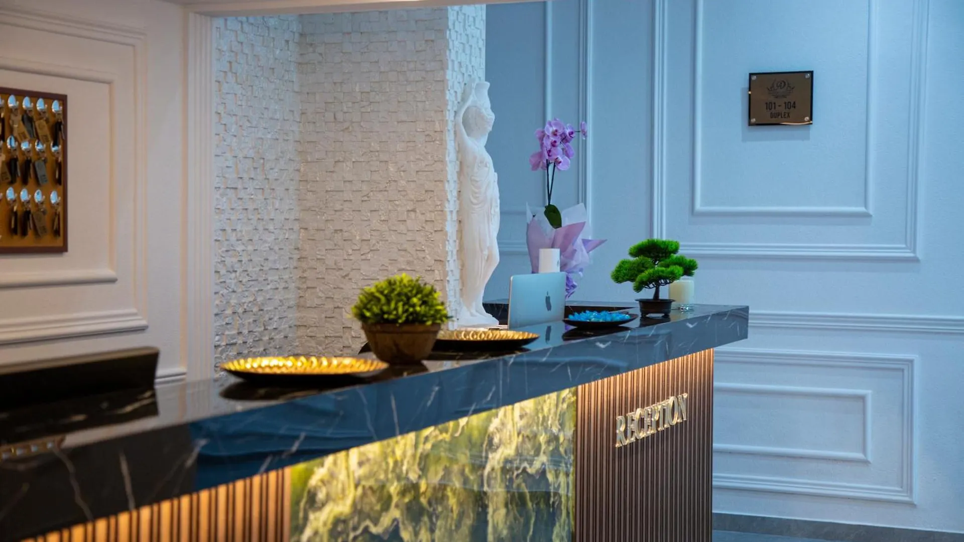 Andor Luxury Hotel & Duplex Kryemedhej Albania