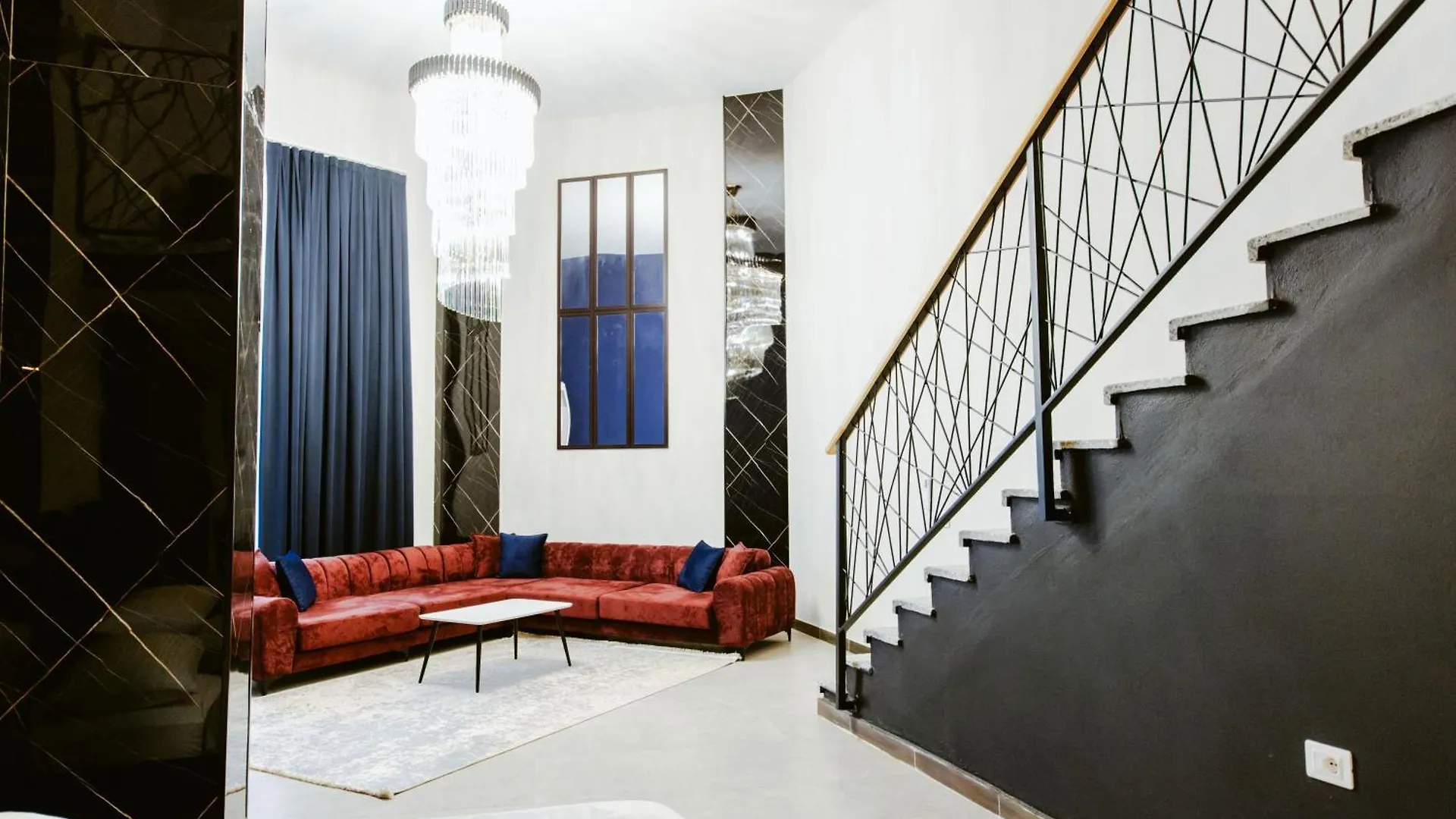 Andor Luxury Hotel & Duplex Kryemedhej
