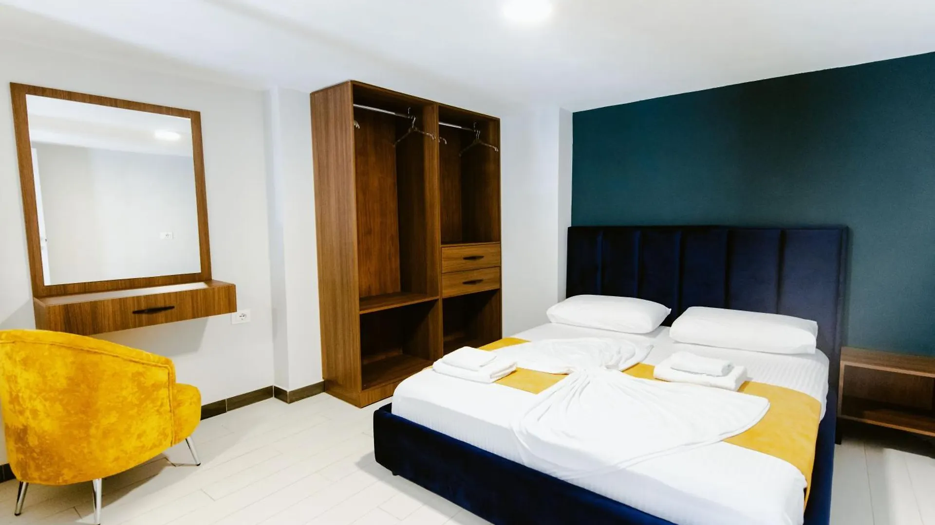 Andor Luxury Hotel & Duplex Kryemedhej