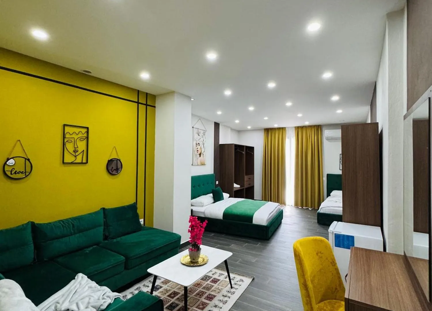 Andor Luxury Hotel & Duplex Kryemëdhej