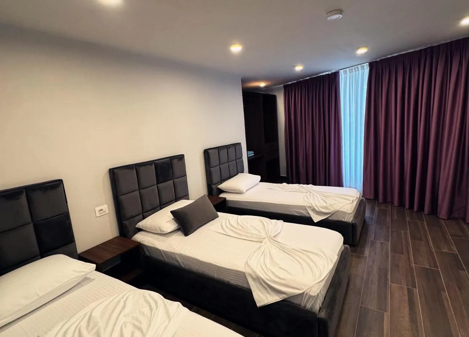 Andor Luxury Hotel & Duplex Kryemëdhej