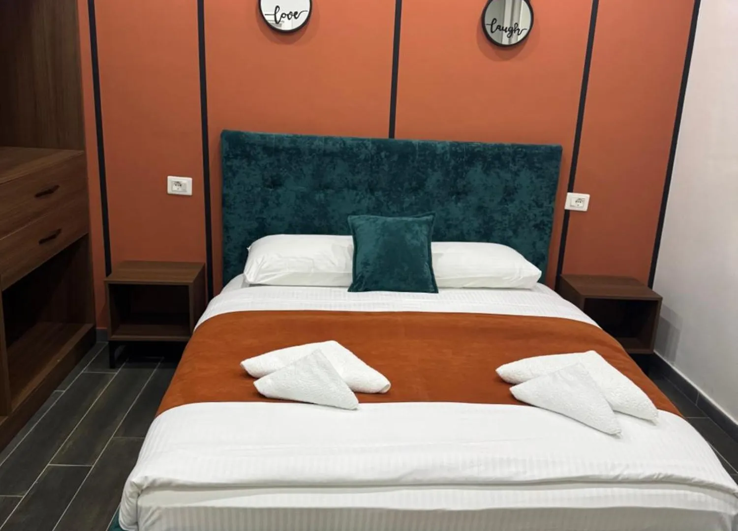 Andor Luxury Hotel & Duplex Kryemëdhej