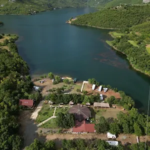 Casa de hóspedes Agora, Koman