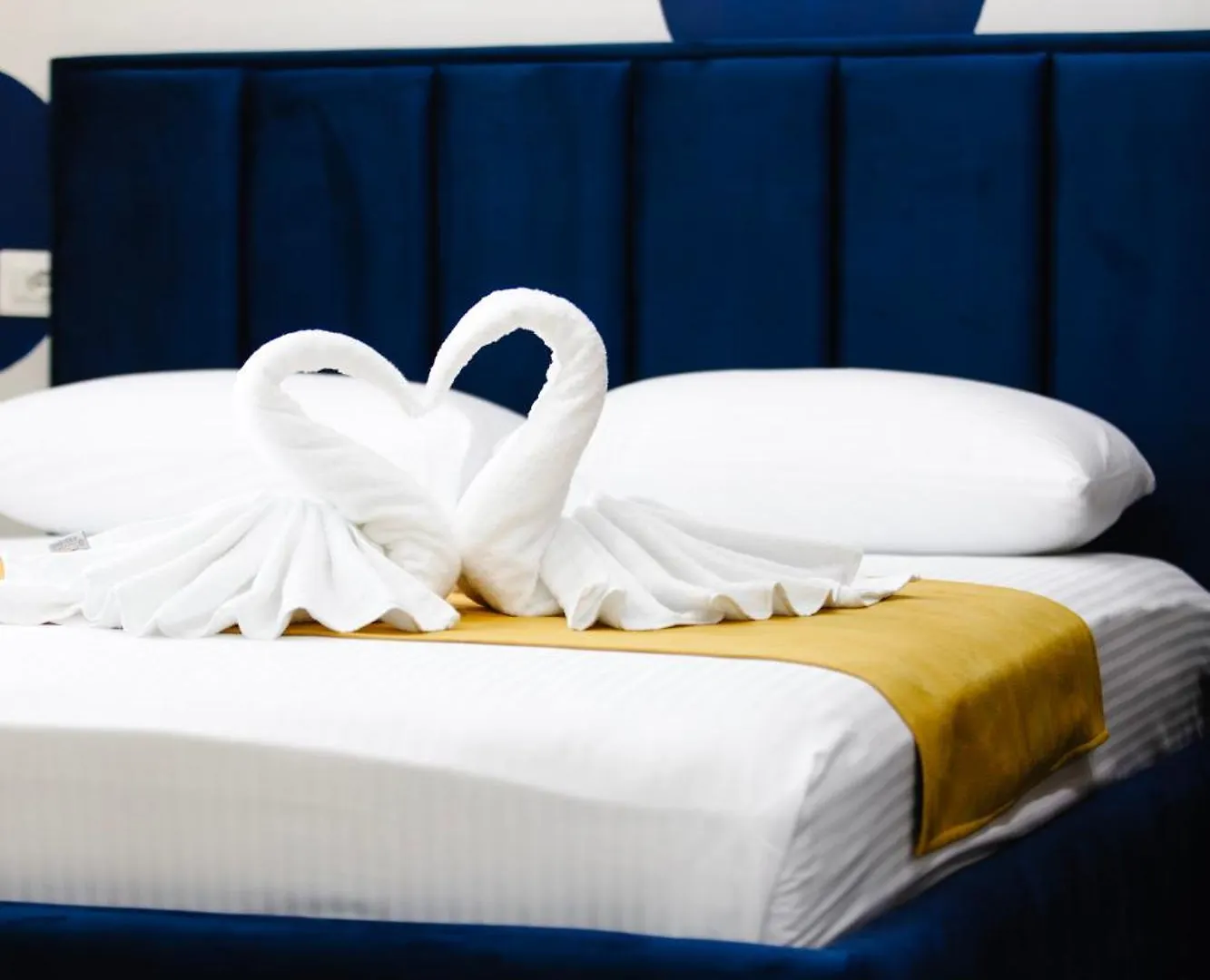 Andor Luxury Hotel & Duplex Kryemedhej