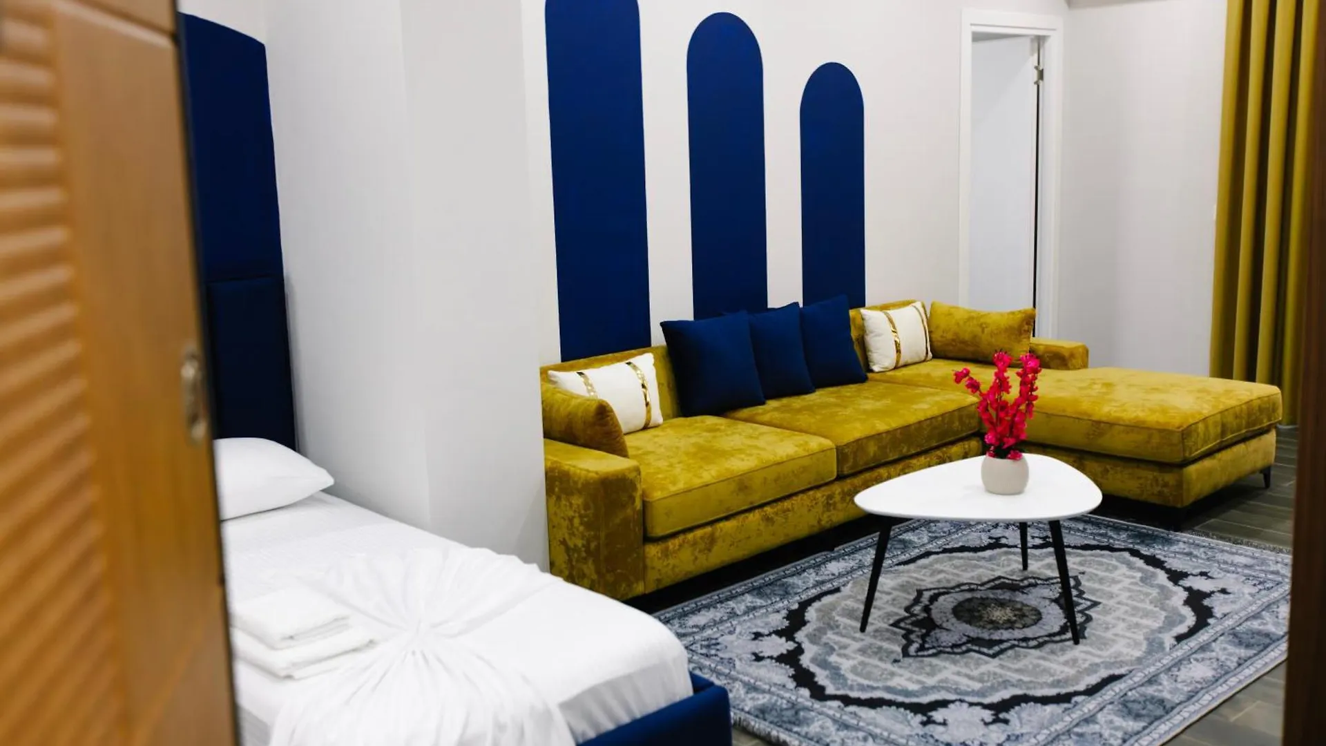 Andor Luxury Hotel & Duplex Kryemedhej